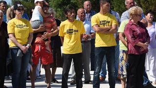 Nekoliko desetaka mještana danas je u Suhovarama prosvjedovalo je protiv projekta zbrinjavanja otpada u Biljanima.  Photo: Dino Stanin/PIXSELL