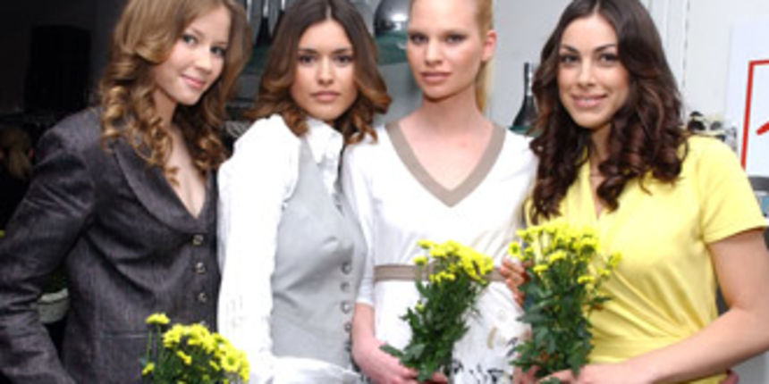 Nikolina, Anita, Lana i Vedrana u modelima Claire.dk (Moda.hr) Nikolina, Anita, Lana i Vedrana u modelima Claire.dk (Moda.hr)