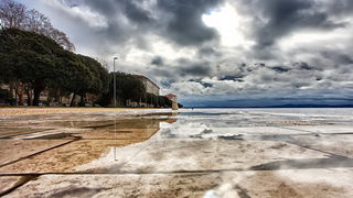 Đir po gradu 6. veljače 2014, Foto: Roberto Lerga, kiša, oblaci, lokva