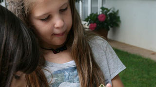 Danas je održana kreativna radionica za velike i male u organizaciji Dječjeg odjela Gradske knjižnice Zadar: izrada stručaka i jastučića od lavande od 10-12 h. Radionicu je vodila gospođa Jadranka Plantak. Foto by Lucija Juravic Danas je održana kreativna radionica za velike i male u organizaciji Dječjeg odjela Gradske knjižnice Zadar: izrada stručaka i jastučića od lavande od 10-12 h. Radionicu je vodila gospođa Jadranka Plantak. Foto by Lucija Juravic