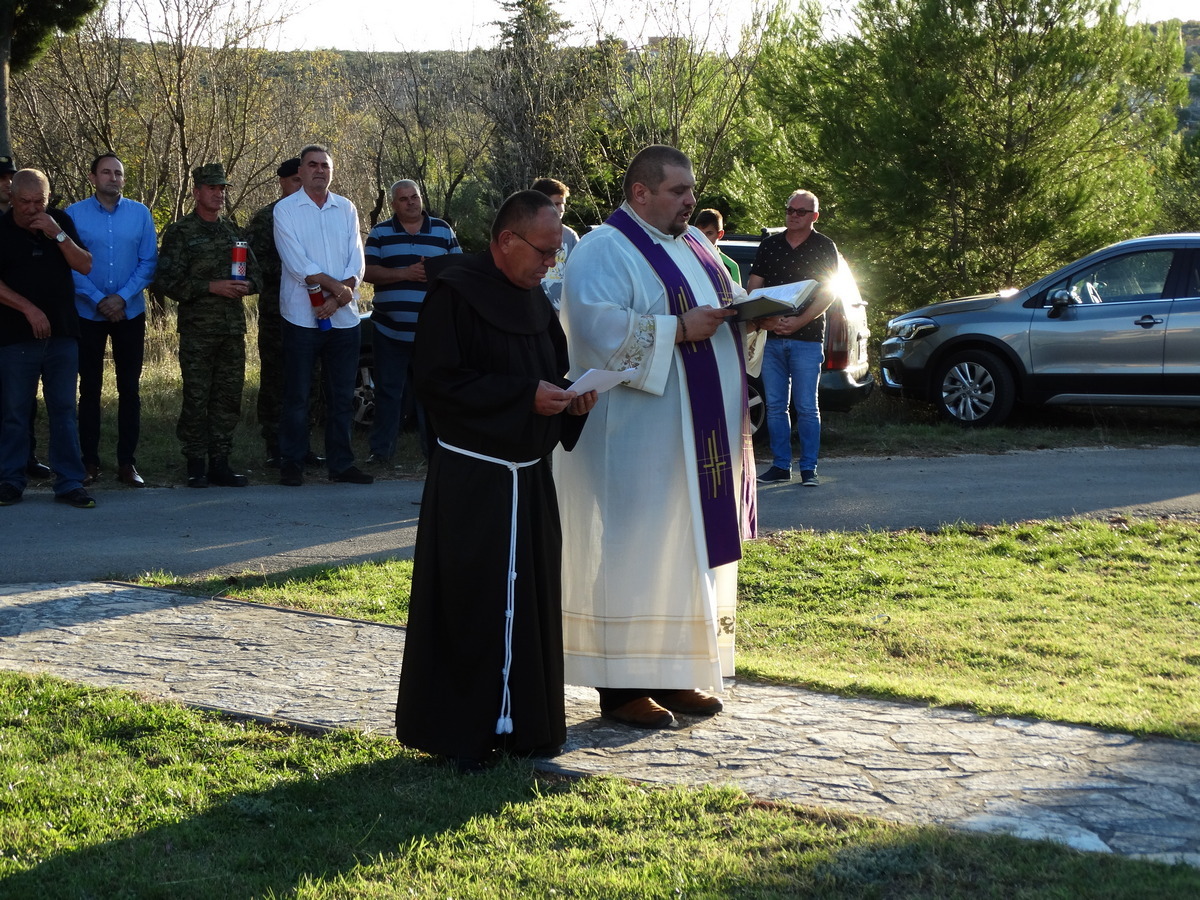 Vukšić: Položeni vijenci za žrtve Domovinskog rata