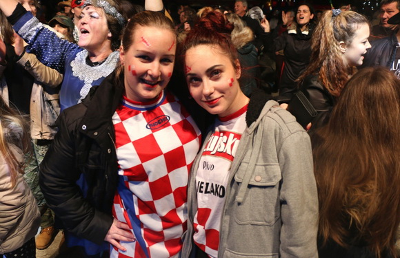 Virski karneval & maškare: Plesna maškarana fešta uz Jasmina Stavrosa