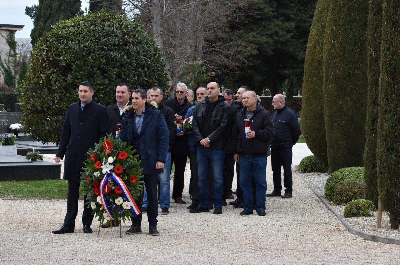 Polaganje vijenaca Polaganje vijenaca