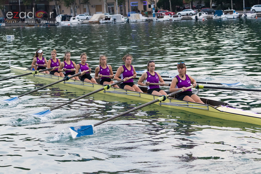 6. “Jadranov veslački dvoboj” osmeraca u uvali Jazine 6. “Jadranov veslački dvoboj” osmeraca u uvali Jazine