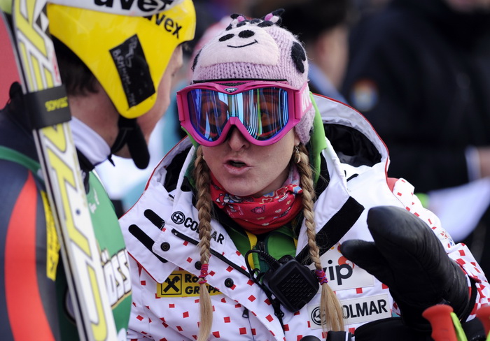 Kitzbuhel, 210111.
Fis Audi World Cup, Svjetski skijaski kup u Kitzbuhelu utrka Super G.
Na slici: Janica Kostelic u razgovoru sa svojim bratom nakon utrke Super G, Ivicom Kostelicem.
Foto: Drago Sopta / CROPIX Kitzbuhel, 210111.
Fis Audi World Cup, Svjetski skijaski kup u Kitzbuhelu utrka Super G.
Na slici: Janica Kostelic u razgovoru sa svojim bratom nakon utrke Super G, Ivicom Kostelicem.
Foto: Drago Sopta / CROPIX