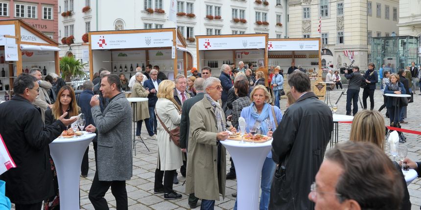 Na bečkom Am Hofu tražila se kapljica više Na bečkom Am Hofu tražila se kapljica više