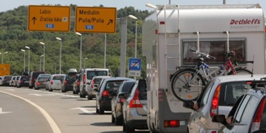 Promet – gužva na cestama (Foto: Goran Šebelić/CROPIX)