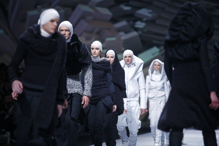 Zagreb, 120311.
Veceras je na Zagrebackom velesajmu odrzana druga vecer modne revije Dove Fashion.Hr.
Revije ce trajati do nedjelje 13.03.
Revija na slici: Igor Galas.
Foto: Neja Markicevic / CROPIX