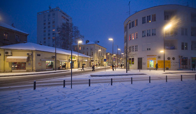 Snježne radosti u Zadru, 3. veljače 2012. (foto:Saša Čuka)