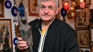 Brođanin Stanislav Hudi živi u kući koju je uredio u egipatskom stilu Brođanin Stanislav Hudi živi u kući koju je uredio u egipatskom stilu