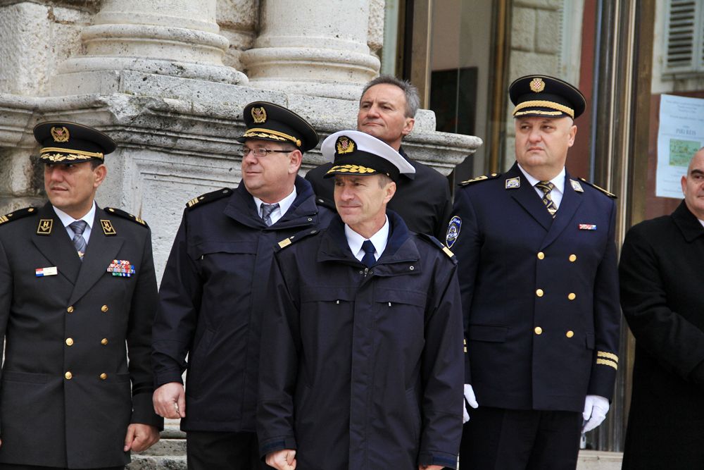 21. obljetnica VRA “Maslenica”: Mimohod branitelja 21. obljetnica VRA “Maslenica”: Mimohod branitelja