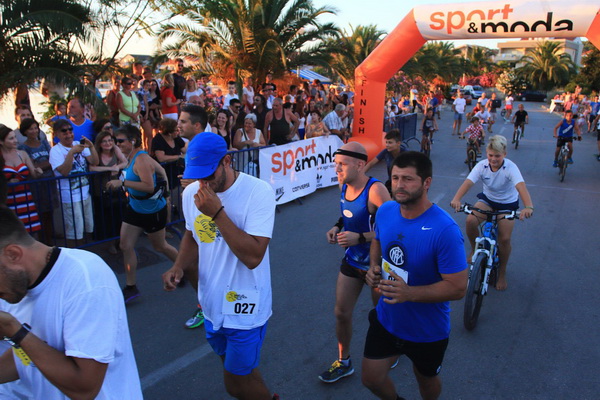 1. Bibinje Summer Run – ulična utrka ulicama Bibinja. Foto. Leo Banić 1. Bibinje Summer Run – ulična utrka ulicama Bibinja. Foto. Leo Banić