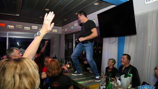 Songbusters i Elena Stella @ Famous Beach Bar & Grill Songbusters i Elena Stella @ Famous Beach Bar & Grill