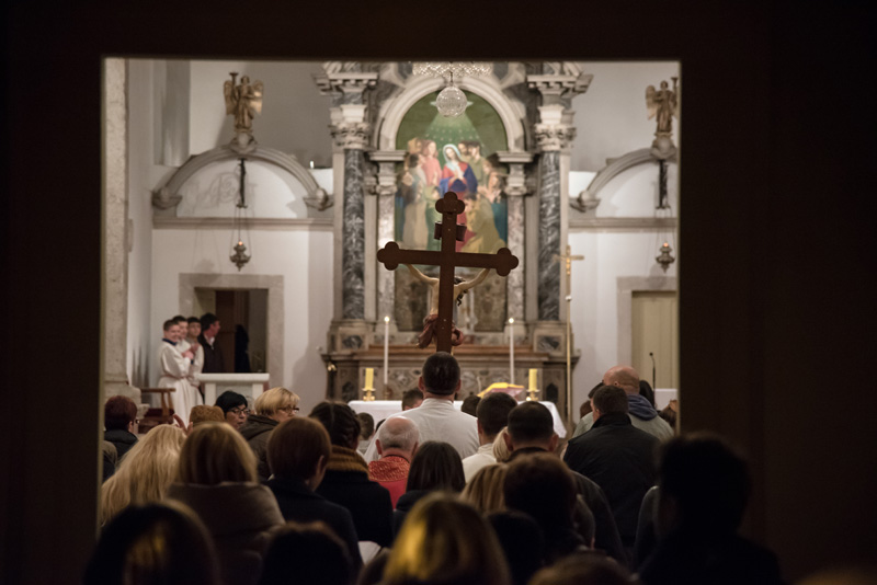 Biograd: procesija na Veliki petak, foto- V. Pesic Biograd: procesija na Veliki petak, foto- V. Pesic