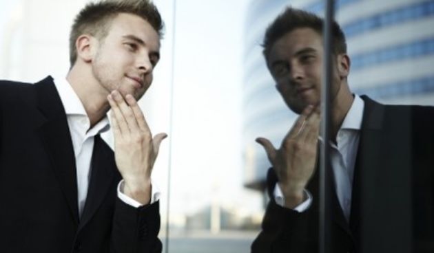 Odraz, lice, ogledalo (Metro-portal.hr)