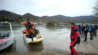 Na području Kosinja proglašeno izvanredno stanje obrane od poplava Na području Kosinja proglašeno izvanredno stanje obrane od poplava