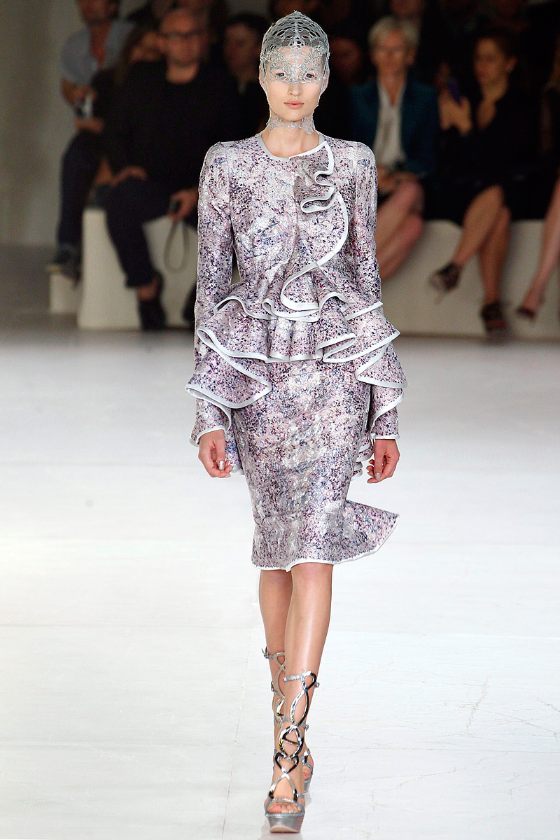 Sarah Burton za Alexander McQueen: Proljeće 2012 Sarah Burton za Alexander McQueen: Proljeće 2012