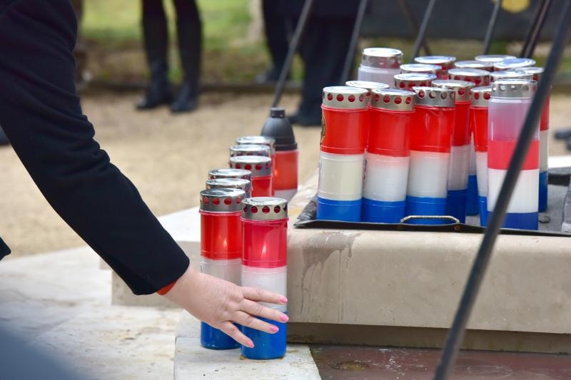 Svecanim postrojavanjem i mimohodom kroz grad postrojbi sudionica obiljezena je 22. obljetnica vojno-redarstvene akcije Maslenica. Photo: Dino Stanin/PIXSELL Svecanim postrojavanjem i mimohodom kroz grad postrojbi sudionica obiljezena je 22. obljetnica vojno-redarstvene akcije Maslenica. Photo: Dino Stanin/PIXSELL