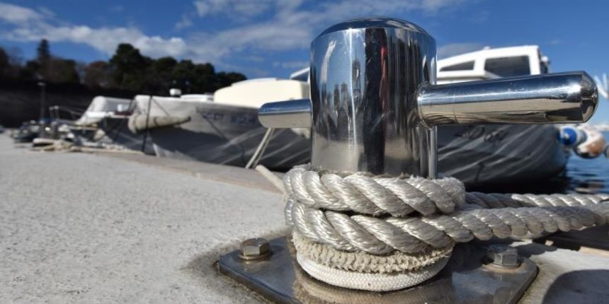 Uvala jazine, foto: D. Stanin, PIXSELL//camci, brodovi, uvala, vez, ilustracija, brodice, lucica, Luka, brod,