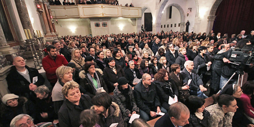Božićni klapski koncert u crkvi Sv. Frane (foto:Saša Čuka)