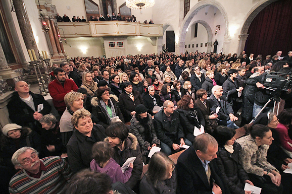 Božićni klapski koncert u crkvi Sv. Frane (foto:Saša Čuka)