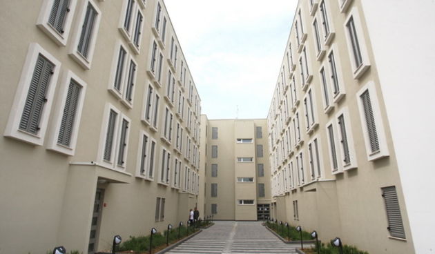 Zadar, 010612.
Danas je u Zadru odrazan svecani dogadjaj prikljucenja prvog korisnika na EVN-ovu plinsku distributivnu i opskrbnu mrezu u Zadru i Dalamciji. Prvi korisnici u Zadru su stanari POS-ovih zgrada na zadarskom predjelu Crvene kuce. EVN-ovu plins