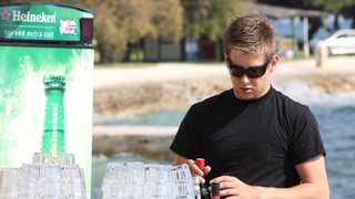 DJ Ivan Komlinovic u Medussa baru