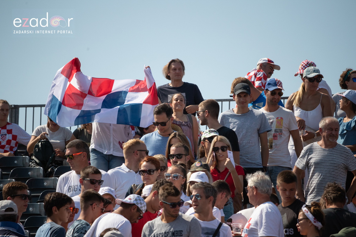 Davis Cup: Vruća navijačka atmosfera u meču Ćilića i Querreya