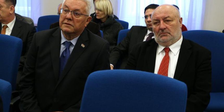 19.12.2013., Zagreb – Na Zupanijskom sudu nastavljeno je sudjenje bivsem premijeru Ivi Sanaderu u slucaju Planinska, kod sutkinje Jasne Smiljanic. Na danasnjoj raspravi svjedocili su Luka Bebic i Slobodan Uzelac. Photo: Anto Magzan/PIXSELL 19.12.2013., Zagreb – Na Zupanijskom sudu nastavljeno je sudjenje bivsem premijeru Ivi Sanaderu u slucaju Planinska, kod sutkinje Jasne Smiljanic. Na danasnjoj raspravi svjedocili su Luka Bebic i Slobodan Uzelac. Photo: Anto Magzan/PIXSELL