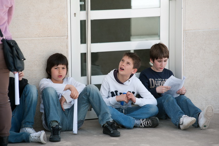 Zadar, 290312.
Danas se u kulturnoj udruzi / centru ” Planet BB ” odrzala audicija za ulogu u popularnoj TV seriji “Larin izbor”. Sudjelovali su djecaci u dobi 6 – 10 godina.
Na fotografiji: djecaci cekaju red za audiciju.
Foto: Luka Gerlanc / CROPIX Zadar, 290312.
Danas se u kulturnoj udruzi / centru ” Planet BB ” odrzala audicija za ulogu u popularnoj TV seriji “Larin izbor”. Sudjelovali su djecaci u dobi 6 – 10 godina.
Na fotografiji: djecaci cekaju red za audiciju.
Foto: Luka Gerlanc / CROPIX