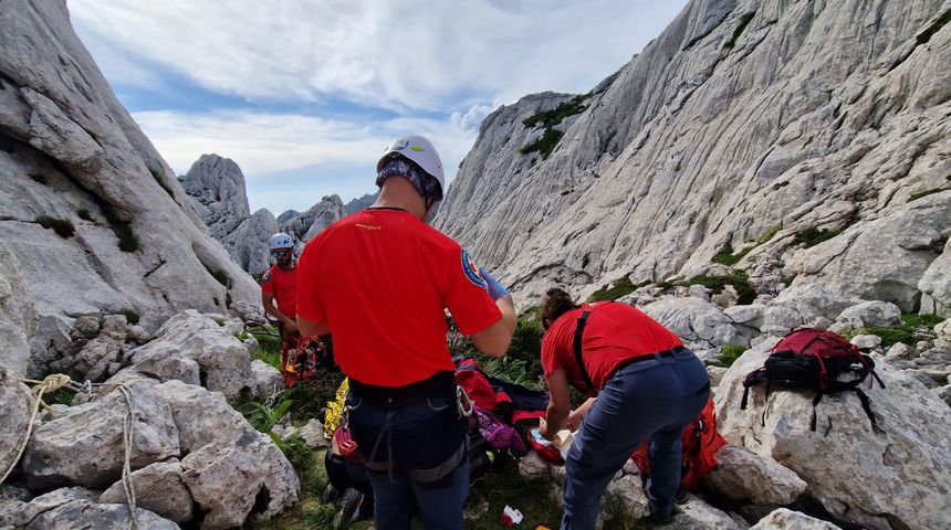 Zadarski HGSS spasio ozlijeđenog penjača na Tulovim gredama