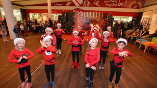 Sveti Nikola u Supernova centru 6. prosinca 2016.  Foto: Iva Perinčić