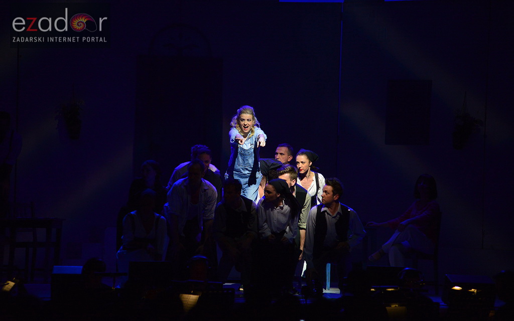 Mjuzikl Mamma Mia kazališta Komedija u dvorani Krešimir Ćosić