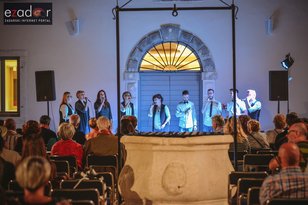 A.K.A. Crescendo @ Atrij palače Cedulin