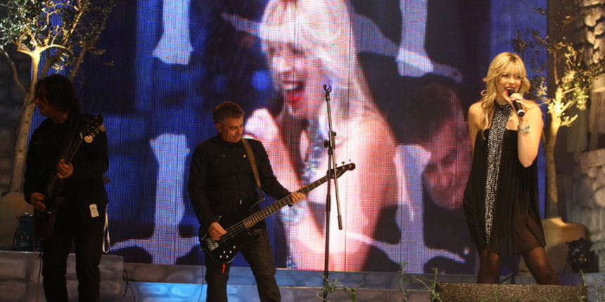 Zadar, 131110.
Dvorana Kresimira Cosica.
Festival zabavne glazbe Zadar 2010. Druga vecer.
Na fotografiji: nastup Teska industrija
Foto: Vladimir Ivanov / Cropix Zadar, 131110.
Dvorana Kresimira Cosica.
Festival zabavne glazbe Zadar 2010. Druga vecer.
Na fotografiji: nastup Teska industrija
Foto: Vladimir Ivanov / Cropix