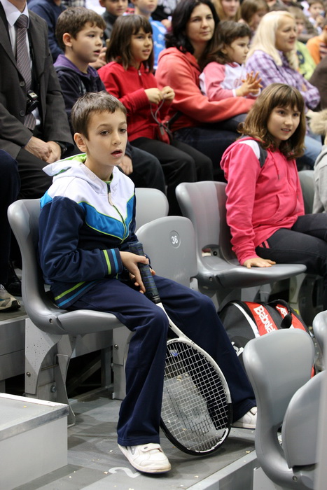 Osijek, 091210.
U osjeckoj dvorani Gradski vrt odigrat ce se humanitarni teniski spektakl, odnosno dvoboj Gorana Ivanisevica i Ivana Ljubicica. Cilj cijele manifestacije je humanitarnog karaktera. Prikupljena sredstva ici ce za pomoc pri lijecenju hrvats Osijek, 091210.
U osjeckoj dvorani Gradski vrt odigrat ce se humanitarni teniski spektakl, odnosno dvoboj Gorana Ivanisevica i Ivana Ljubicica. Cilj cijele manifestacije je humanitarnog karaktera. Prikupljena sredstva ici ce za pomoc pri lijecenju hrvats