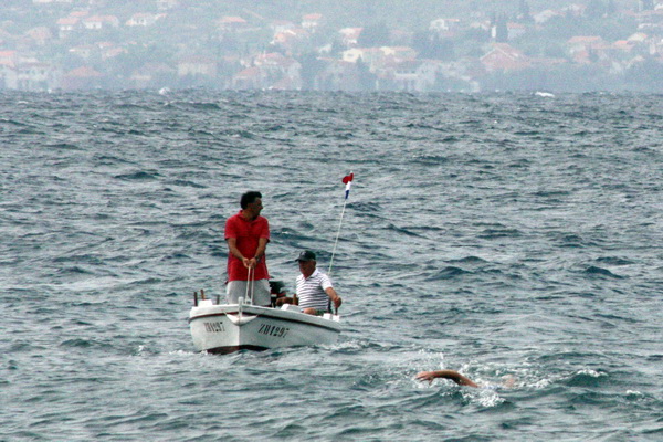 Dani Dikla 2009: Dr Velimir Susak Taci isplivao maraton Preko-Diklo Dani Dikla 2009: Dr Velimir Susak Taci isplivao maraton Preko-Diklo