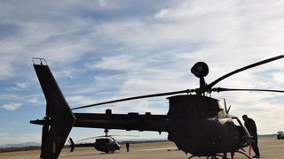 Letačka obuka nove skupine pilota na Kiowama