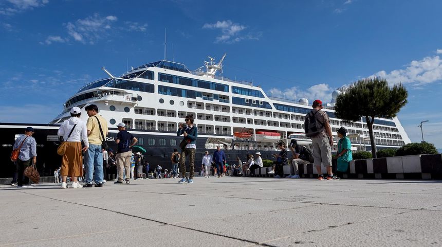 Kruzer Azamara Pursuit stigao u Zadar