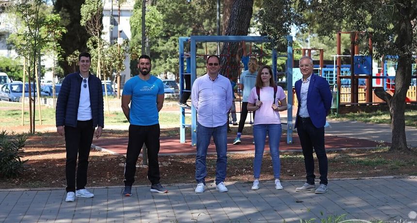 U sklopu projekta “Živjeti zdravo” otvorene staze za hodače i vježbališta na Višnjiku U sklopu projekta “Živjeti zdravo” otvorene staze za hodače i vježbališta na Višnjiku