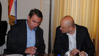 Ministar Tolušić potpisao ugovore za sanaciju šteta od poplave Ministar Tolušić potpisao ugovore za sanaciju šteta od poplave