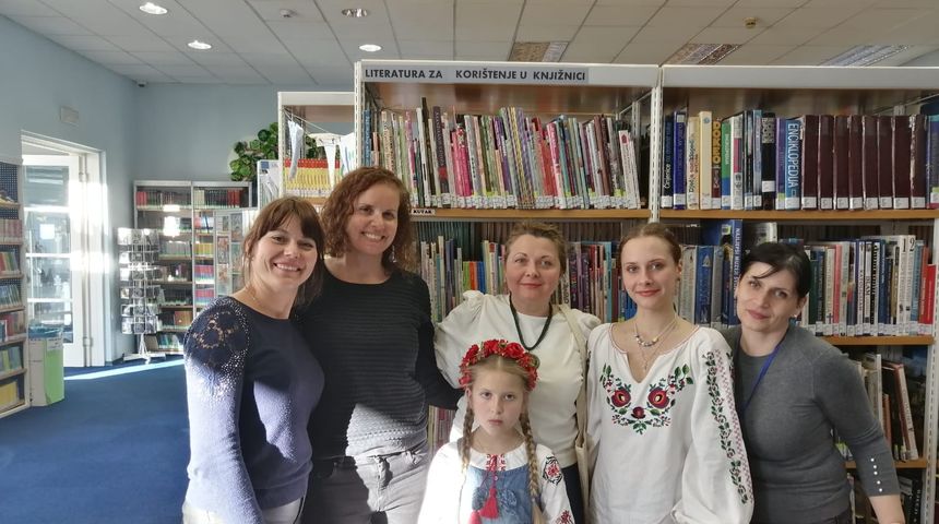 Mladi upoznali ukrajinske običaje kroz knjigu: “Knjigom oko svijeta”