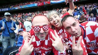 Slavlje igrača i navijača nakon pobjede nad Turskom. Photo: Goran Stanzl/PIXSELL Slavlje igrača i navijača nakon pobjede nad Turskom. Photo: Goran Stanzl/PIXSELL