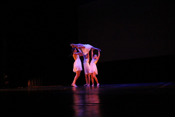 HNK Zadar: 5. Zadarski plesni festival u organizaciji Plesne udruge Gesta okupio je više od 260 plesača HNK Zadar: 5. Zadarski plesni festival u organizaciji Plesne udruge Gesta okupio je više od 260 plesača