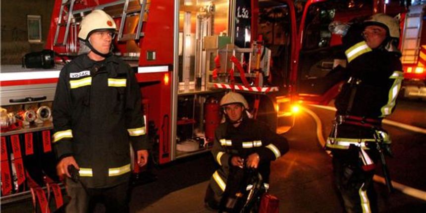 Vatrogasci, Foto: Hina