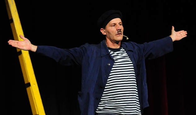 Zadar, 27.12.2012. snimio: Nenad Marčev Damir Mihanović Ćubi Monokomedija Ko radi štrajka od gladi Glumi Damir Mihanović Ćubi Dvorana HNK Zadar