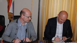 Ministar Tolušić potpisao ugovore za sanaciju šteta od poplave Ministar Tolušić potpisao ugovore za sanaciju šteta od poplave