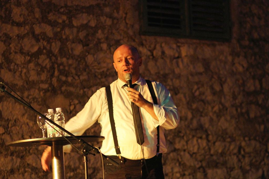 Željko Pervan i društvo nasmijali Bibinjce do suza