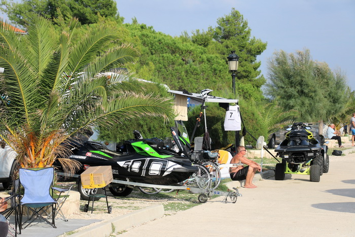 Vir: Slobodan trening na plaži Jadro pred utrke Alpe Adria Jest Ski Toura. Foto: Kažimir Škrbić/Virski list