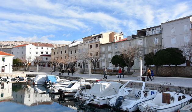 Grad Pag prepun turista tijekom božićno-novogodišnjih blagdana